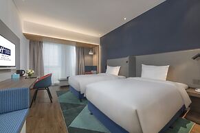 Holiday Inn Express Qingdao Chengyang Central by IHG