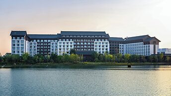 Crowne Plaza Wuxi Lake View by IHG