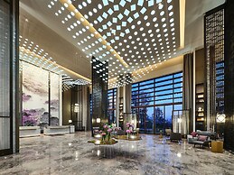 Crowne Plaza Wuxi Lake View by IHG