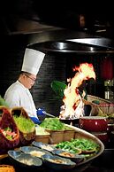 Crowne Plaza Wuxi Lake View by IHG