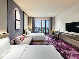 Crowne Plaza Wuxi Lake View by IHG
