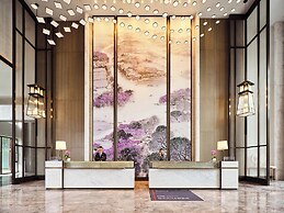 Crowne Plaza Wuxi Lake View by IHG