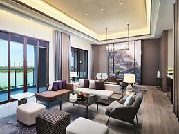 Crowne Plaza Wuxi Lake View by IHG