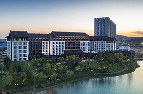 Crowne Plaza Wuxi Lake View by IHG