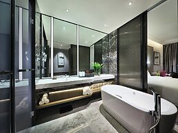 Crowne Plaza Wuxi Lake View by IHG