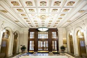 Bridgestreet at the Leader Building