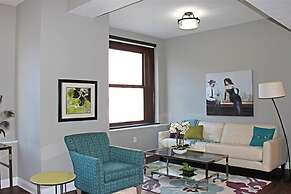 Bridgestreet at the Leader Building