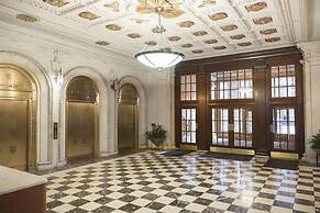 Bridgestreet at the Leader Building