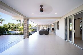 Naisoso Island Villas