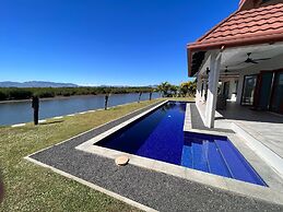 Naisoso Island Villas