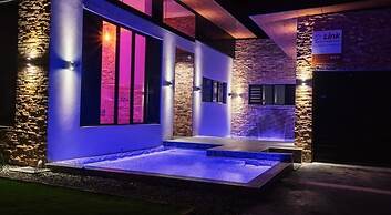 Naisoso Island Villas