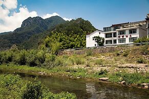 Lv ye Xian Zhuang Guesthouse