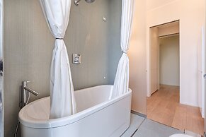 Suitelowcost Solaria 6 pax