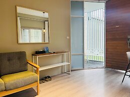 Xi Tou in Sunny Day Inn