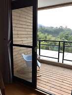 Xi Tou in Sunny Day Inn