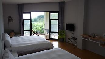 Xi Tou in Sunny Day Inn