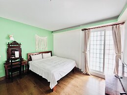 Li Ting B&B