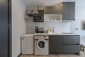 Meyde Boutique & Suites