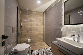 Meyde Boutique & Suites