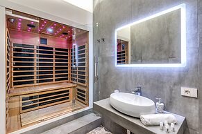 Gallery Suite Naples