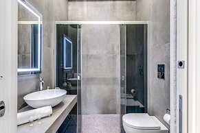 Gallery Suite Naples