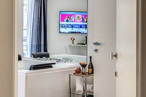 Gallery Suite Naples