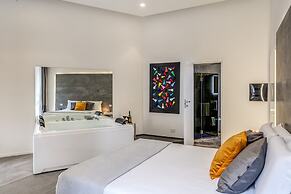 Gallery Suite Naples