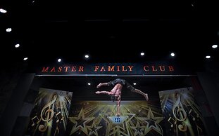 Master Family Club