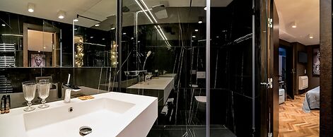 Artale 07 - Adults Only