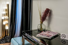 Artale 07 - Adults Only