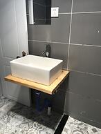 VK House No.5 Jingan Temple