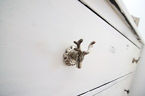 Belle Kitz Apartment 2