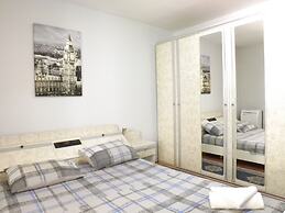 Three Bedroom Apartment With Garden