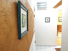 Three Bedroom Apartment With Garden