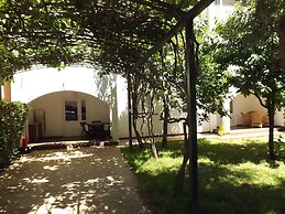 Three Bedroom Apartment With Garden