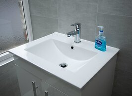 11 College Place North