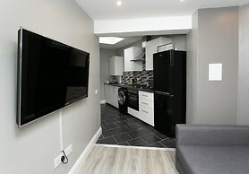 11 College Place North