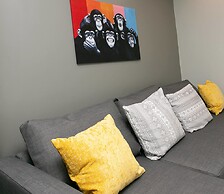 11 College Place North