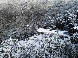 Hotel Asian Plaza Mcleodganj