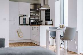 Beautiful Apartments in Media City