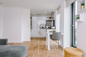 Beautiful Apartments in Media City