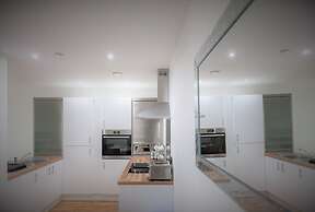 Beautiful Apartments in Media City