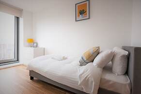Beautiful Apartments in Media City