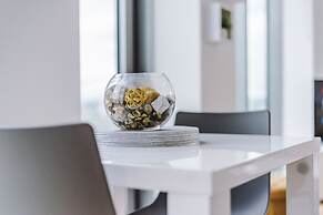 Beautiful Apartments in Media City
