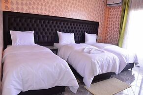 Hotel Hadaik Ain Asserdoune