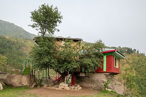 Triund Camps Riverside Resort