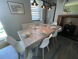 Snowdonia Slate Mountain Cottage Near Zip World