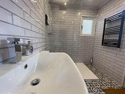 Snowdonia Slate Mountain Cottage Near Zip World