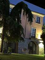 Spineto House