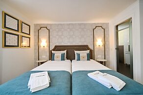 Famous Crows Lisbon Suites